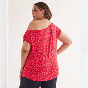 Pennington's floral asymmetrical off shoulder top, red and pink 1X viscose
